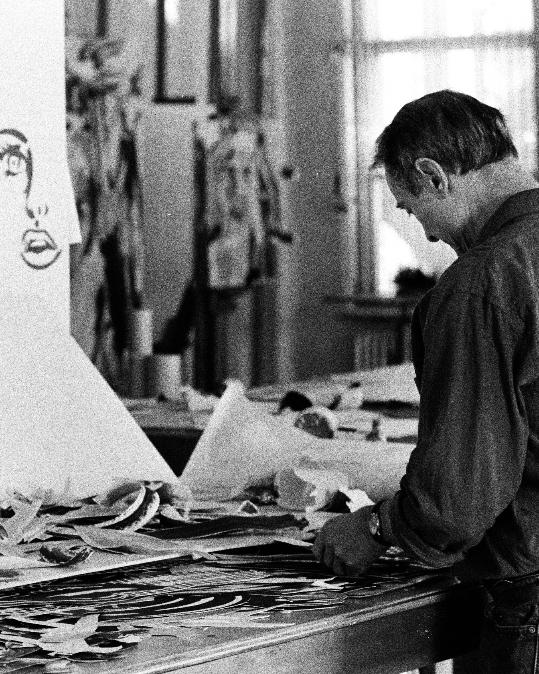 Archival photograph of Roy Lichtenstein for Luna Luna